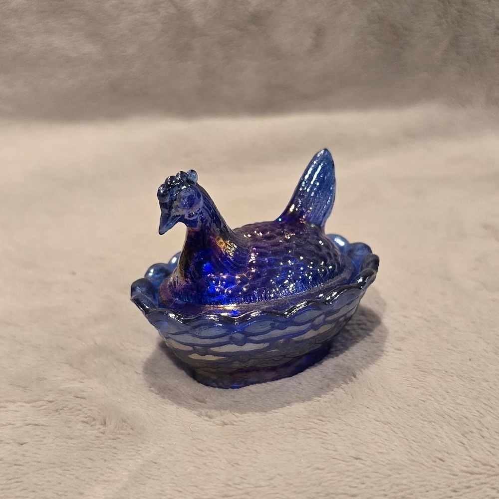 Vintage Boyd Glass 2nd Five‎ Years (1984 – 1988) #62 Cobalt Carnival Hen on Nest